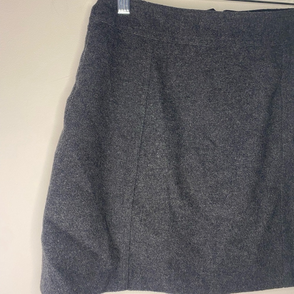 Old Navy Clothing Co Vintage Wool Blend Gray Mini Skirt Size 4 Academia Preppy - Picture 3 of 11